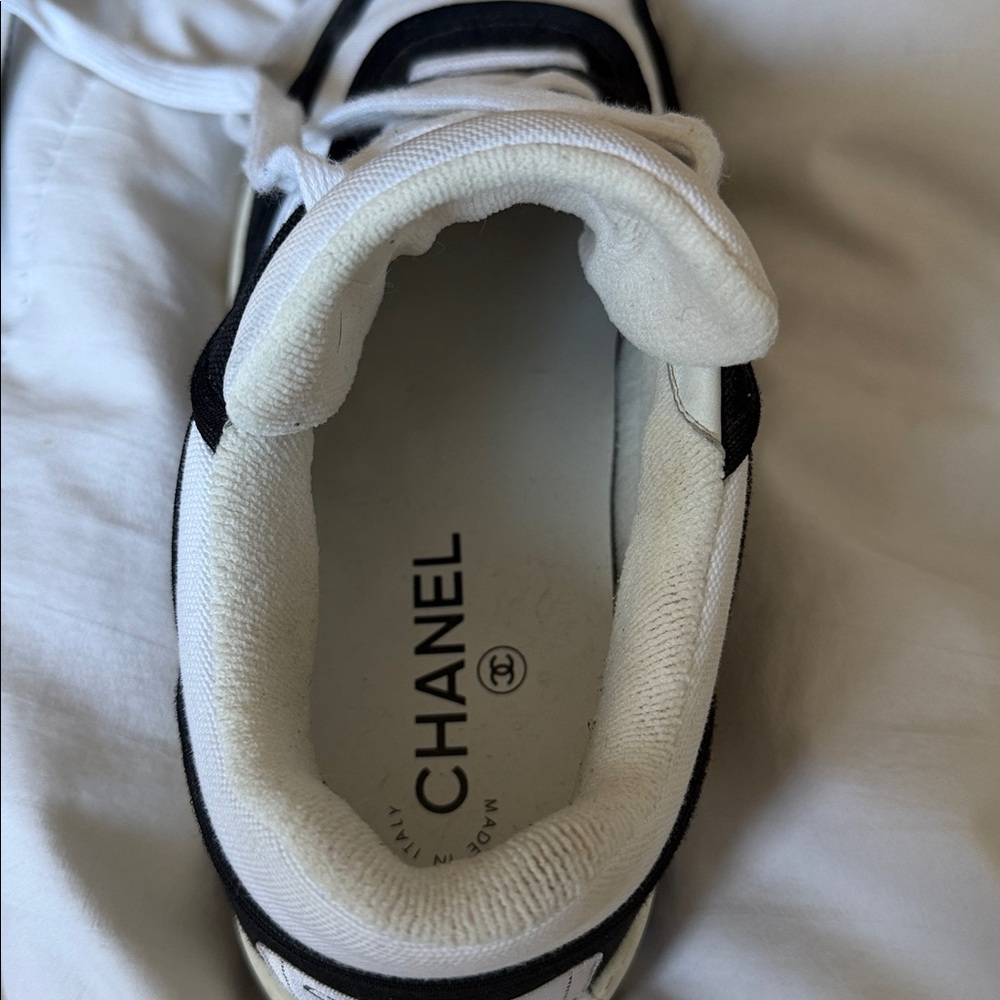 CHANEL Black and White Women's Sneakers - Picture 7 of 7